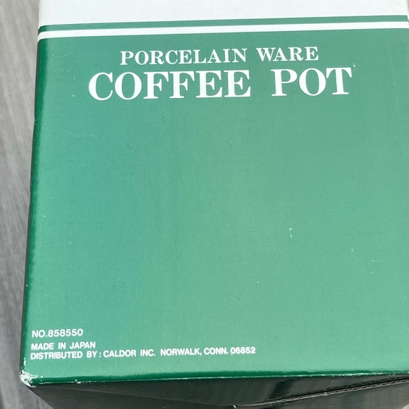 Vintage; Caldor; Porcelain Ware; Coffee Pot; Holiday Holly Leaf Design; In Box - Picture 10 of 10